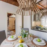 Lucca Heritage Retreat